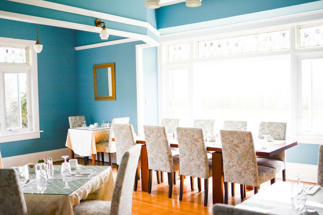 Dashwood Manor Seaside Bed & Breakfast Victoria Exterior photo